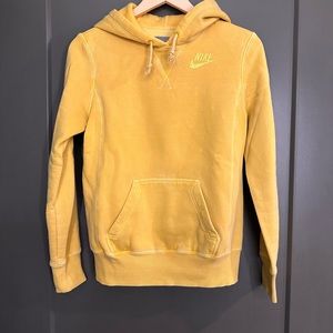 Nike Women’s sweatshirt